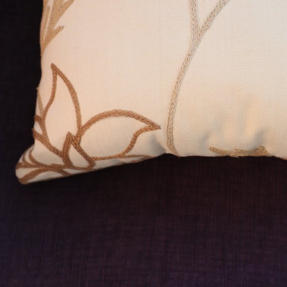 New! Flower Floral design PILLOW Cream Brown Tan Colors 11" x 11 1/2" x 4" - Picture 5 of 7